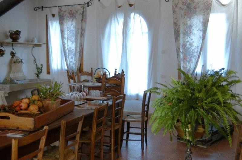 Agriturismo La Sophora Montegaldella Eksteriør billede
