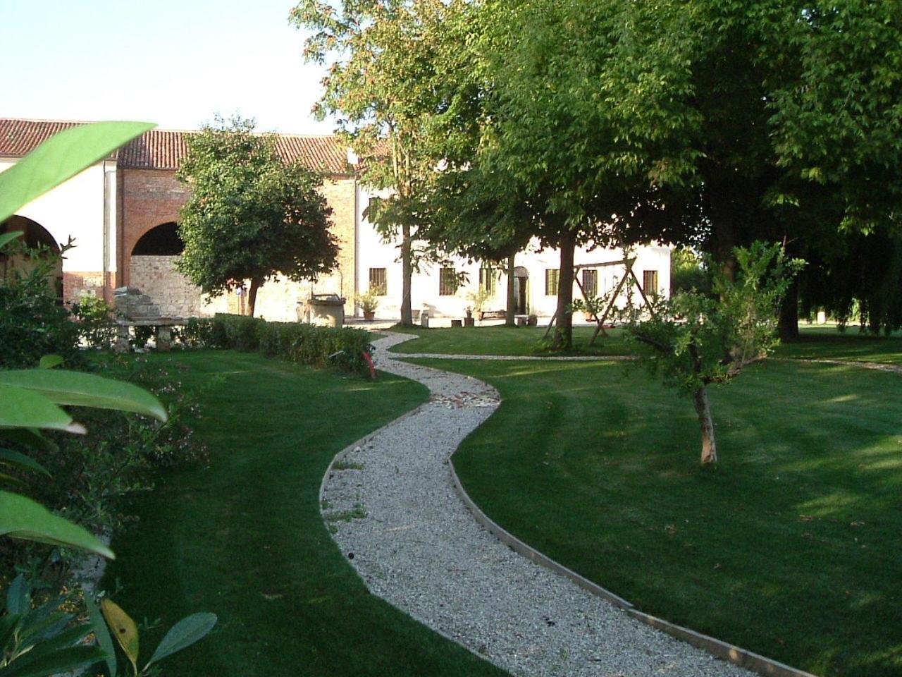 Agriturismo La Sophora Montegaldella Eksteriør billede