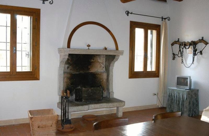 Agriturismo La Sophora Montegaldella Eksteriør billede