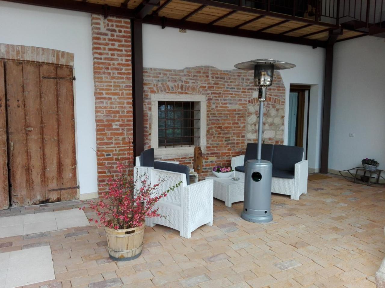 Agriturismo La Sophora Montegaldella Eksteriør billede