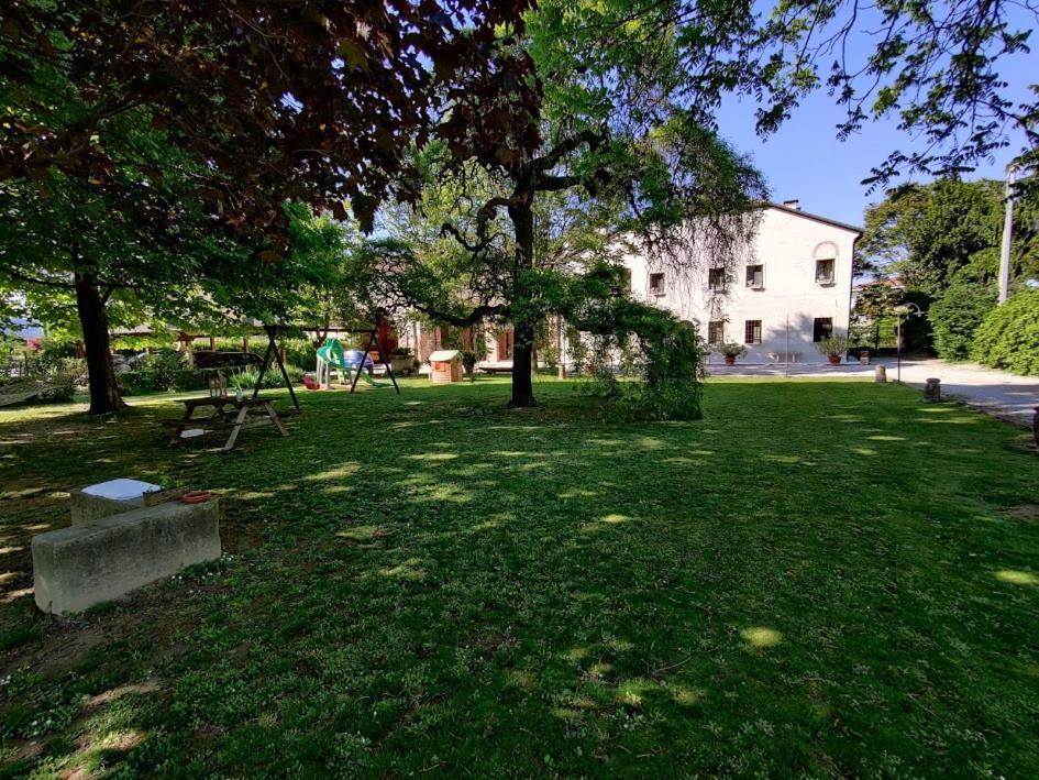 Agriturismo La Sophora Montegaldella Eksteriør billede